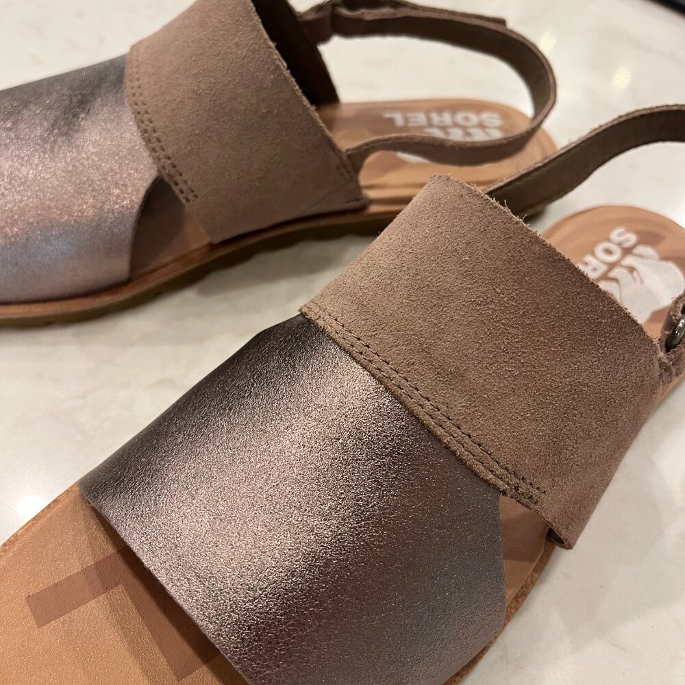 Sorel Taupe and Metallic Sandal